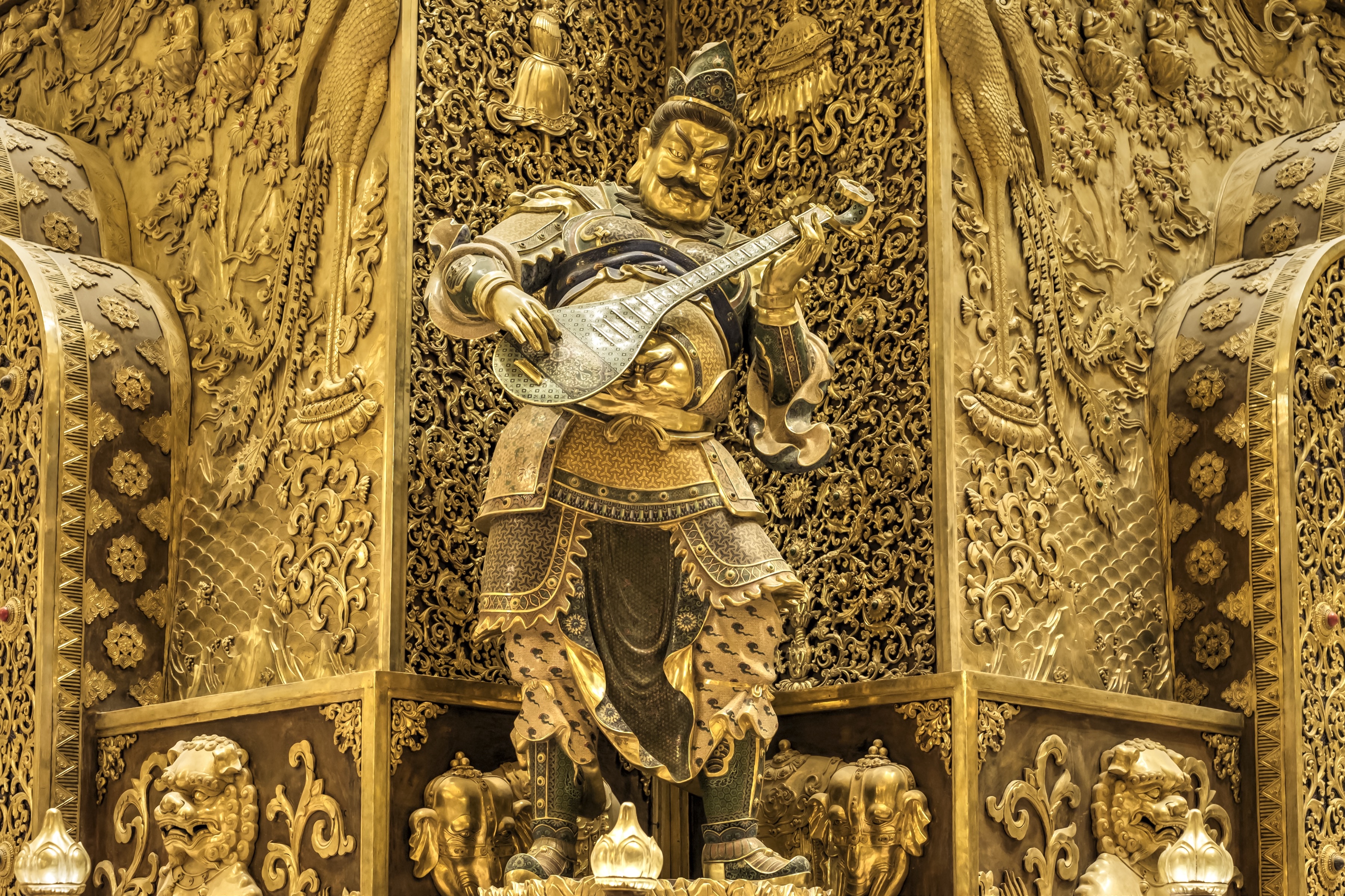 Thousand-Buddha Hall interior