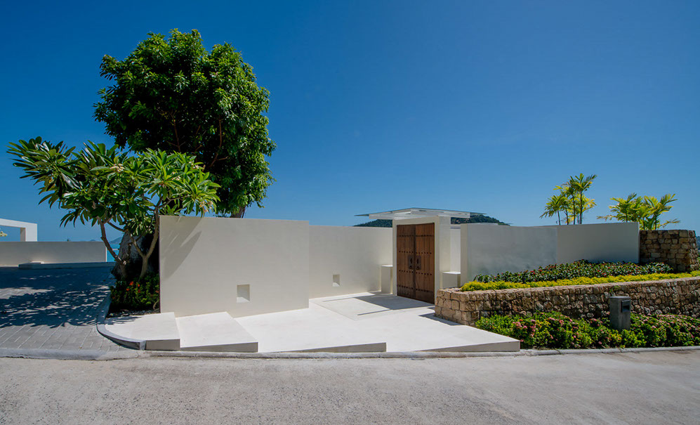 Contemporary private residence exterior